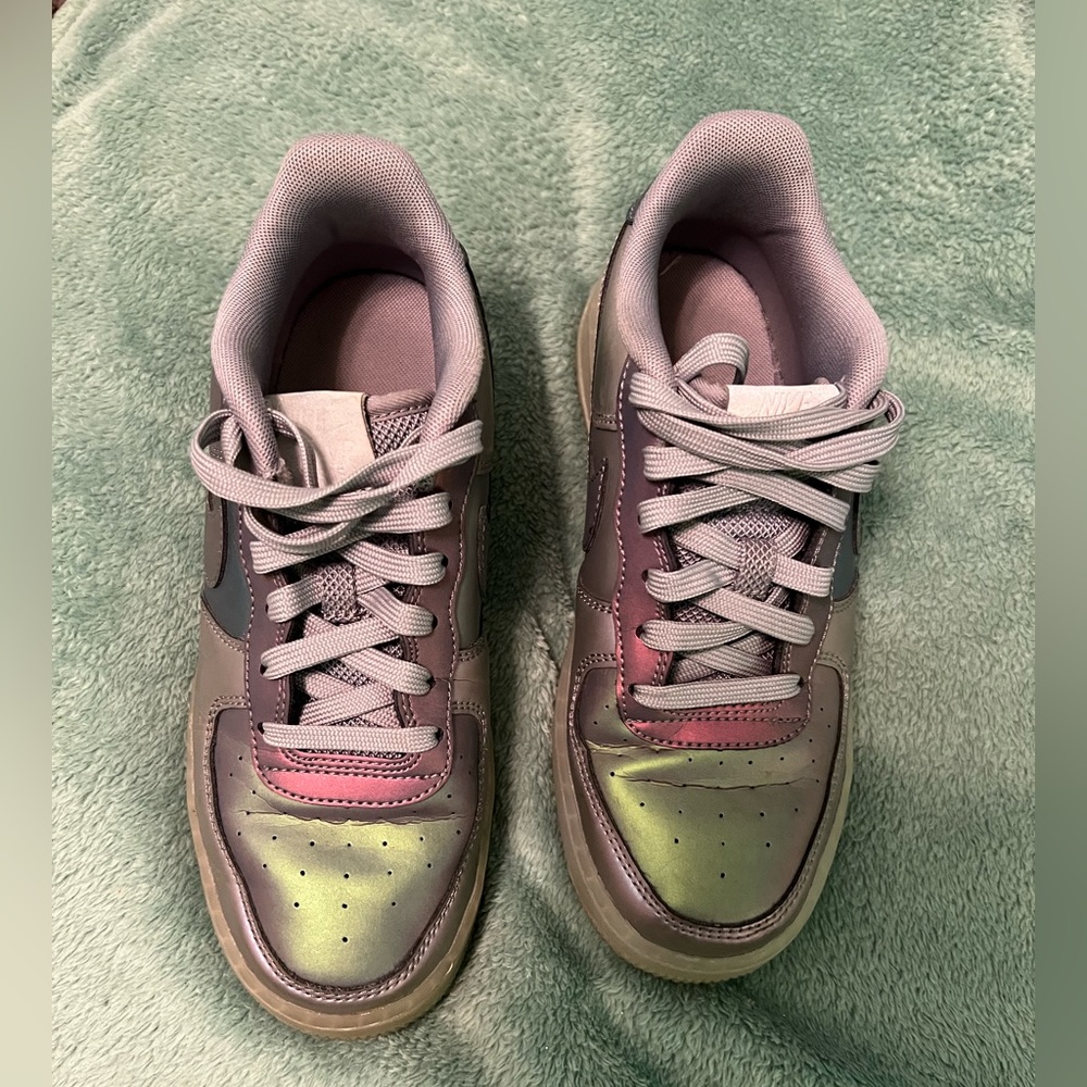 Nike AF1 holographic color size 6Y